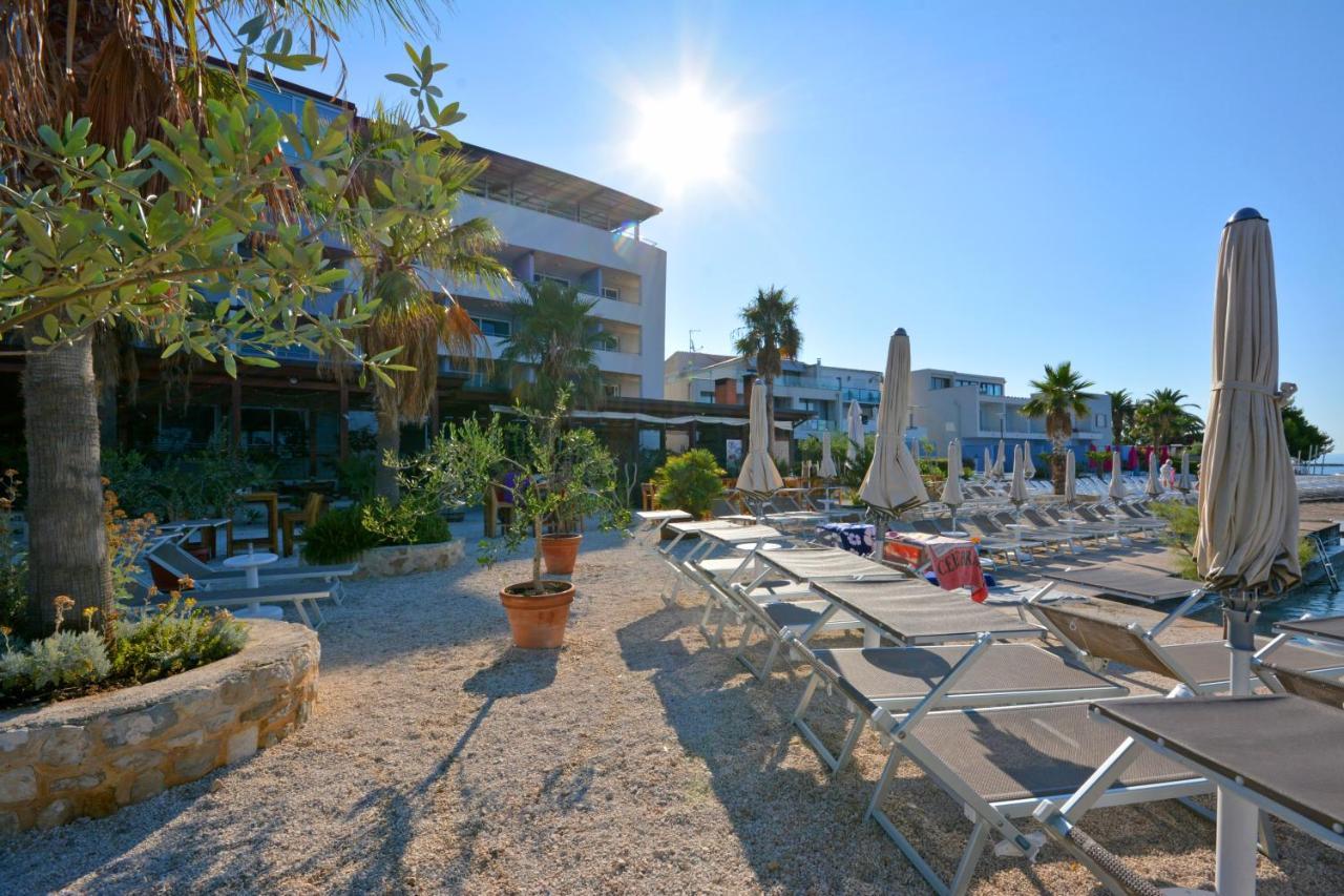 Hotel San Antonio Podstrana Exterior foto