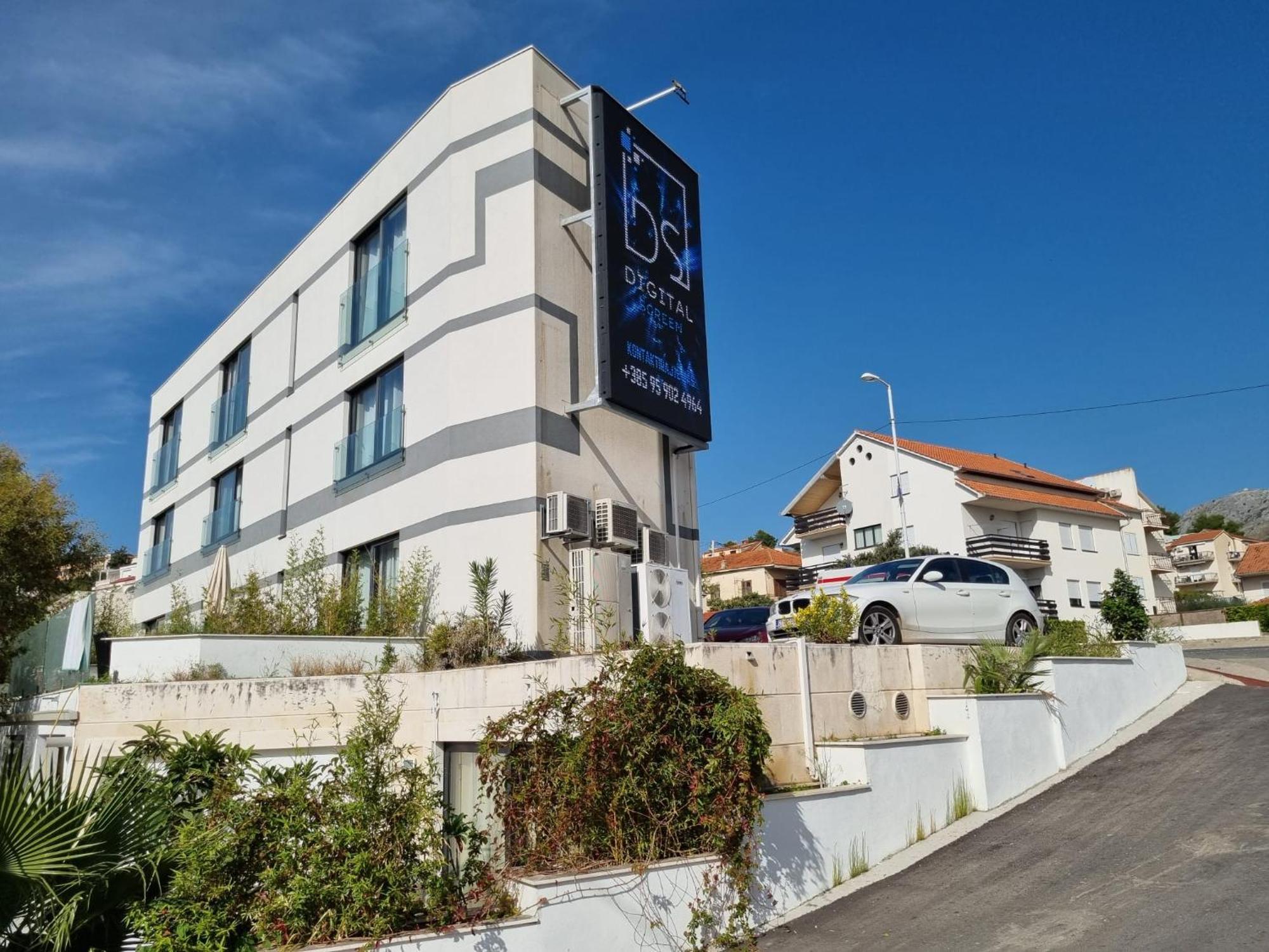 Hotel San Antonio Podstrana Exterior foto